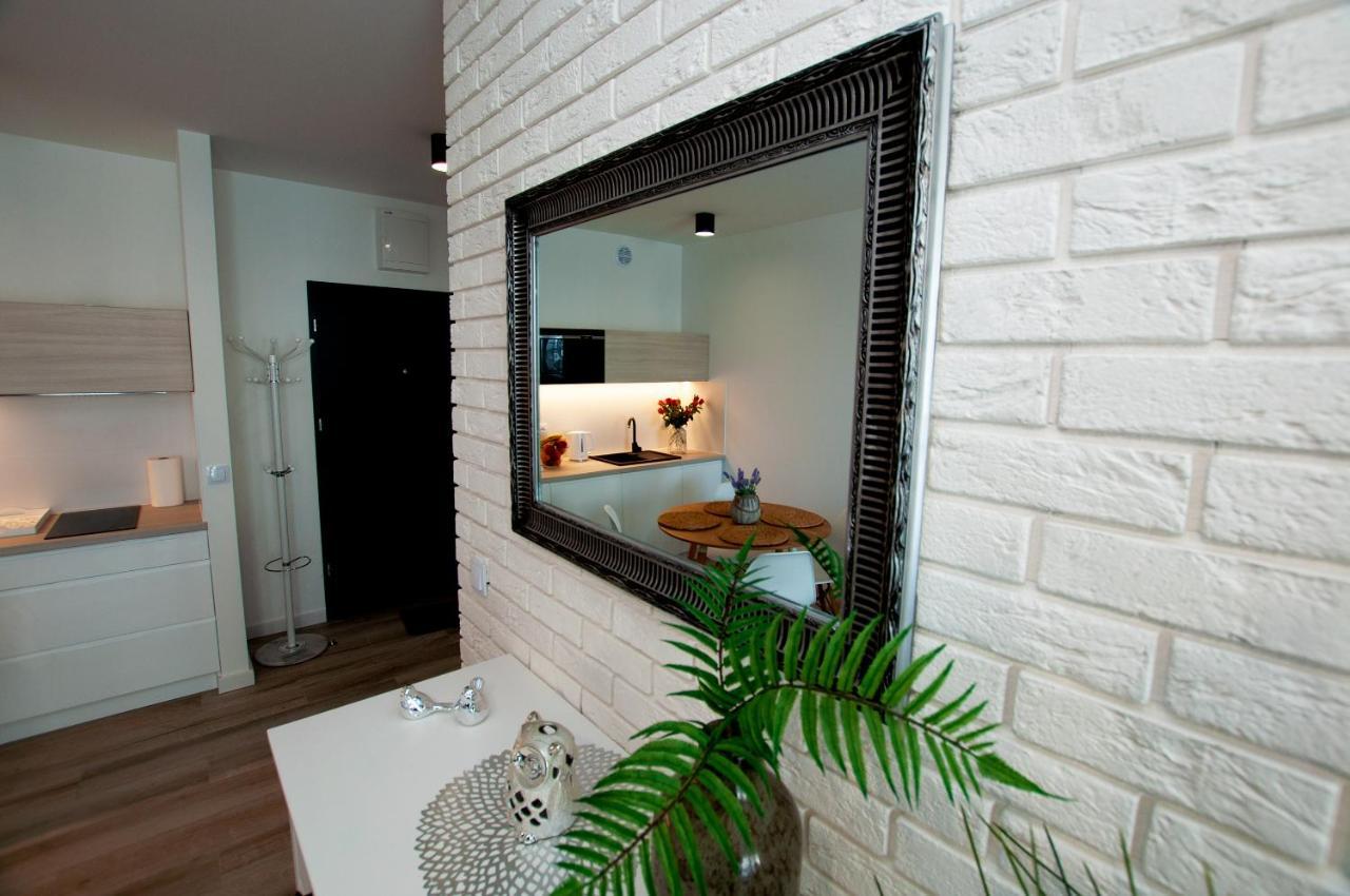 Ikar Z Widokiem Na Morze W Kompleksie Platinium Apartment Rewal
