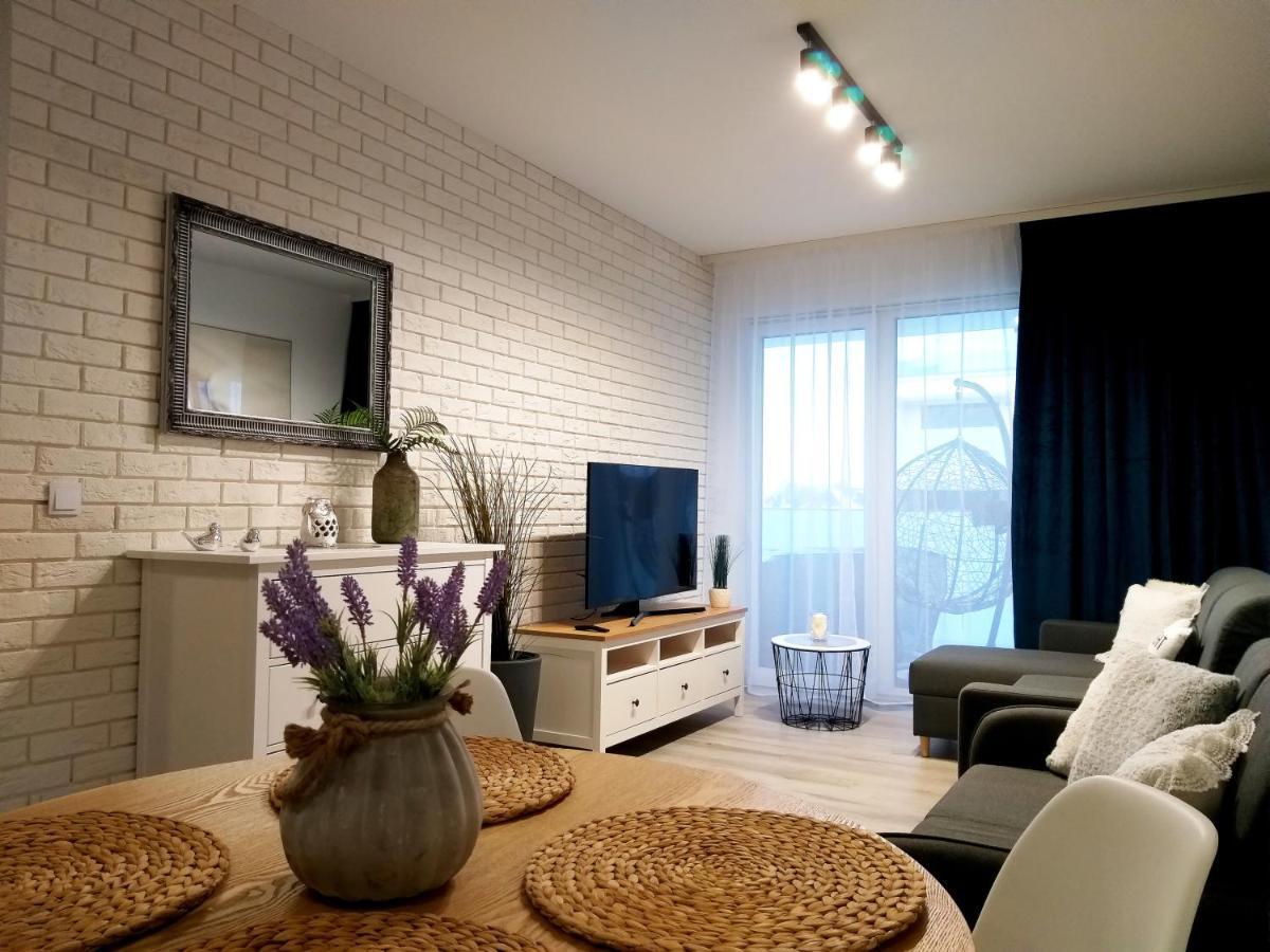Ikar Z Widokiem Na Morze W Kompleksie Platinium Apartment *